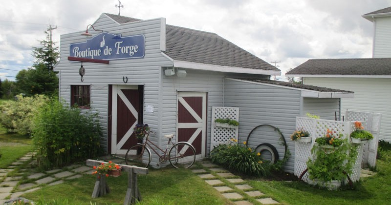 Musée de la Poste et Boutique de Forge-Parc Héritage